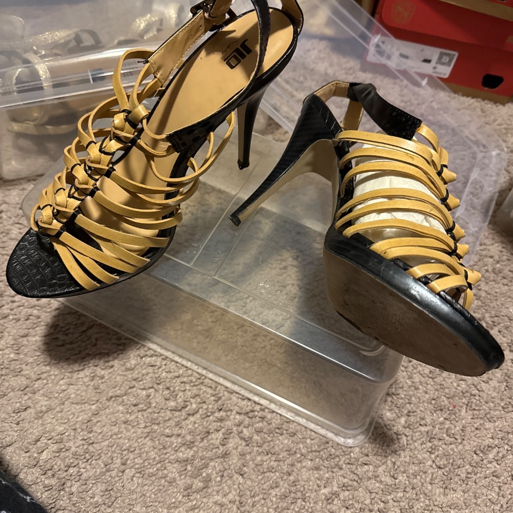 Shoes - Picture 3 of 3